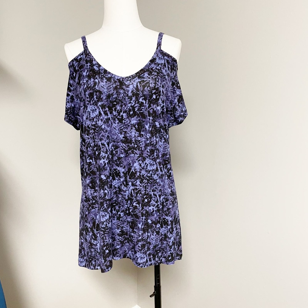 Soma Blue & Black Cold Shoulder Cut Out V-Neck Top Abstract Print Size Small